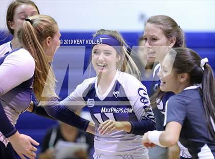 Thumbnail 2 in Dakota @ Utica Eisenhower photogallery.