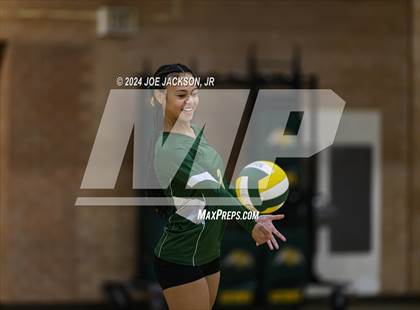 Thumbnail 2 in Santa Rita vs St Augustine photogallery.