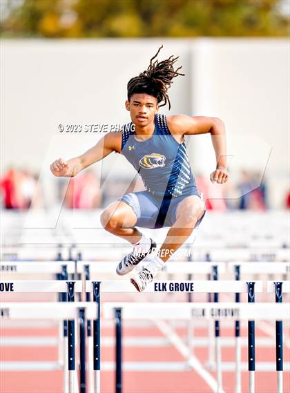 Thumbnail 3 in Herd Roundup @ Elk Boys Hurdles photogallery.