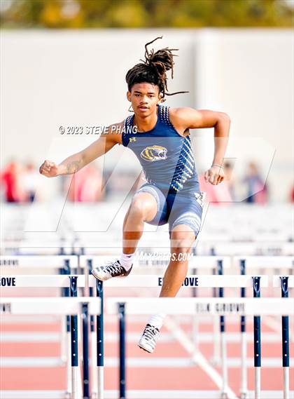 Thumbnail 1 in Herd Roundup @ Elk Boys Hurdles photogallery.