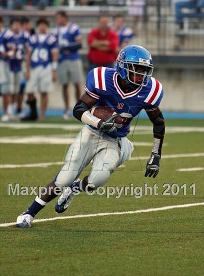 Thumbnail 2 in Kingsbury @ Memphis University photogallery.