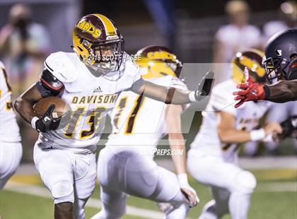 Thumbnail 2 in Davison vs. Southfield Arts & Tech photogallery.