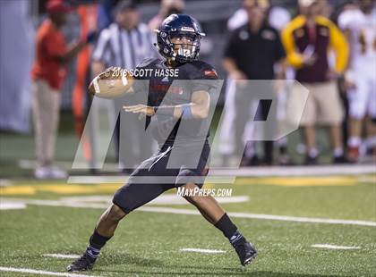 Thumbnail 2 in Davison vs. Southfield Arts & Tech photogallery.