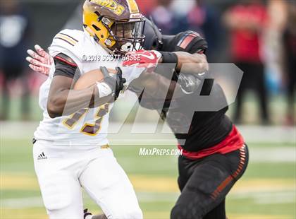 Thumbnail 3 in Davison vs. Southfield Arts & Tech photogallery.