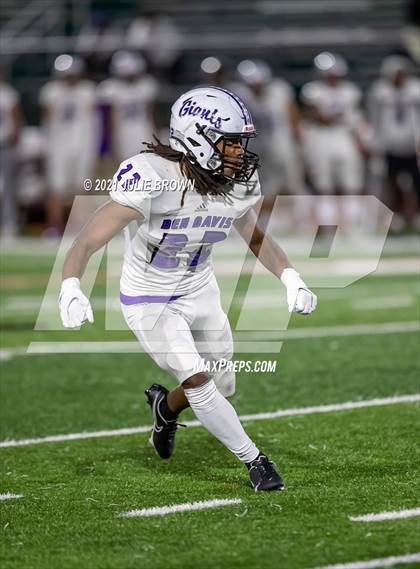Thumbnail 3 in Ben Davis @ Lawrence North photogallery.