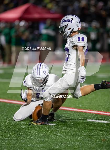 Thumbnail 2 in Ben Davis @ Lawrence North photogallery.