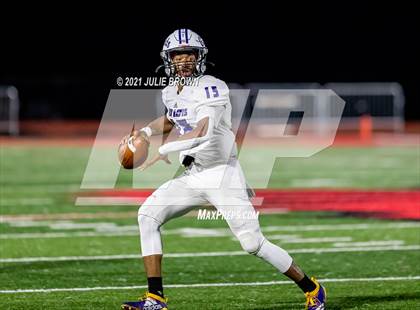 Thumbnail 3 in Ben Davis @ Lawrence North photogallery.