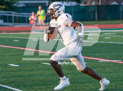 Thumbnail 3 in Ben Davis @ Lawrence North photogallery.