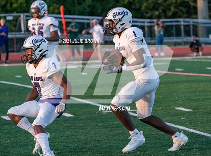 Thumbnail 3 in Ben Davis @ Lawrence North photogallery.