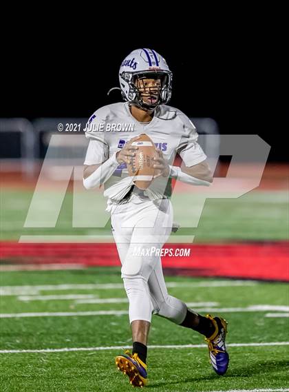Thumbnail 2 in Ben Davis @ Lawrence North photogallery.