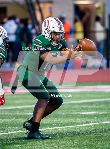 Thumbnail 3 in Ben Davis @ Lawrence North photogallery.