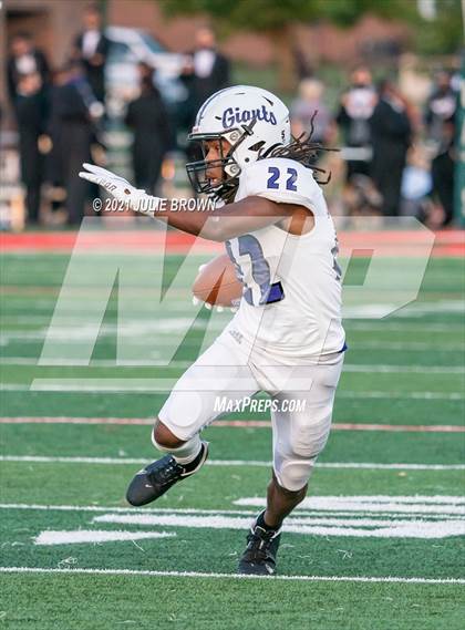 Thumbnail 3 in Ben Davis @ Lawrence North photogallery.