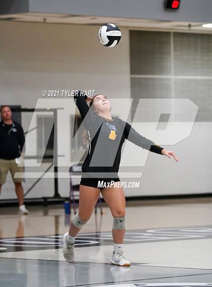 Thumbnail 3 in Castle vs. Yorktown (Bulldog Challenge) photogallery.