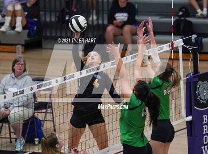 Thumbnail 3 in Castle vs. Yorktown (Bulldog Challenge) photogallery.