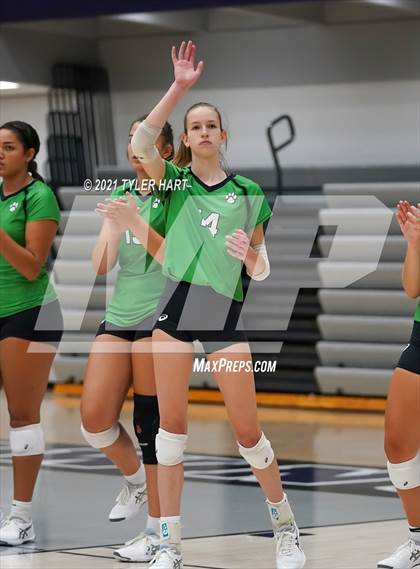 Thumbnail 2 in Castle vs. Yorktown (Bulldog Challenge) photogallery.
