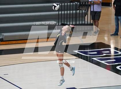 Thumbnail 2 in Castle vs. Yorktown (Bulldog Challenge) photogallery.