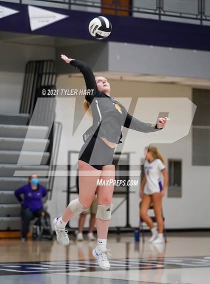 Thumbnail 2 in Castle vs. Yorktown (Bulldog Challenge) photogallery.