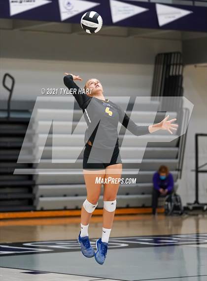 Thumbnail 2 in Castle vs. Yorktown (Bulldog Challenge) photogallery.