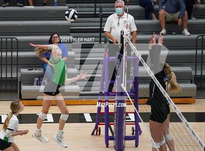 Thumbnail 1 in Castle vs. Yorktown (Bulldog Challenge) photogallery.
