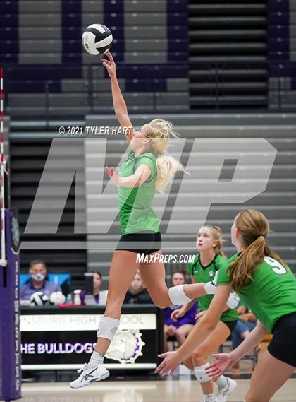 Thumbnail 2 in Castle vs. Yorktown (Bulldog Challenge) photogallery.