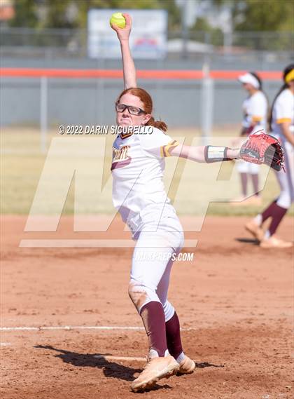 Thumbnail 2 in Cactus vs. Mountain Pointe (Dobson/Westwood Invitational) photogallery.