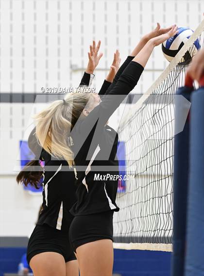 Thumbnail 3 in Paschal @ Weatherford photogallery.