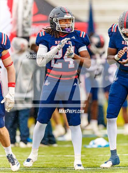 Thumbnail 2 in Strom Thurmond vs Hampton County (SCHSL 2A Final) photogallery.