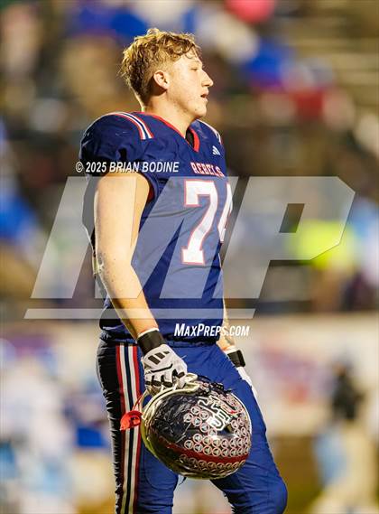 Thumbnail 3 in Strom Thurmond vs Hampton County (SCHSL 2A Final) photogallery.