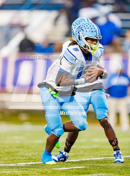 Thumbnail 3 in Strom Thurmond vs Hampton County (SCHSL 2A Final) photogallery.