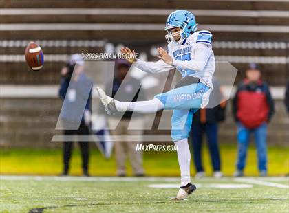 Thumbnail 1 in Strom Thurmond vs Hampton County (SCHSL 2A Final) photogallery.