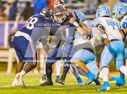 Thumbnail 3 in Strom Thurmond vs Hampton County (SCHSL 2A Final) photogallery.