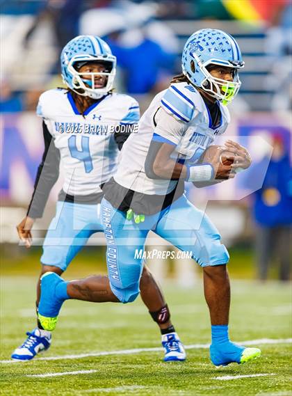 Thumbnail 1 in Strom Thurmond vs Hampton County (SCHSL 2A Final) photogallery.