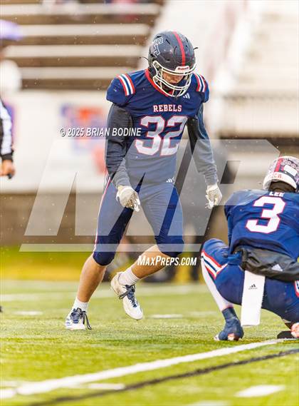 Thumbnail 2 in Strom Thurmond vs Hampton County (SCHSL 2A Final) photogallery.