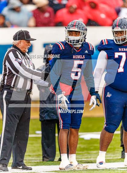 Thumbnail 3 in Strom Thurmond vs Hampton County (SCHSL 2A Final) photogallery.