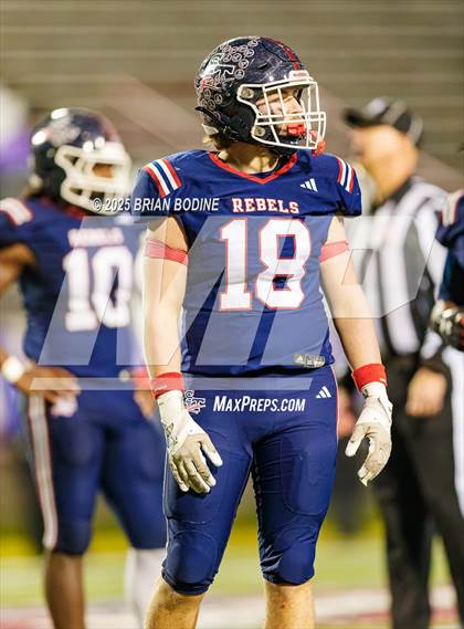 Thumbnail 1 in Strom Thurmond vs Hampton County (SCHSL 2A Final) photogallery.