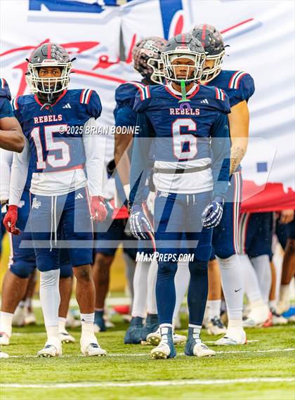 Thumbnail 2 in Strom Thurmond vs Hampton County (SCHSL 2A Final) photogallery.