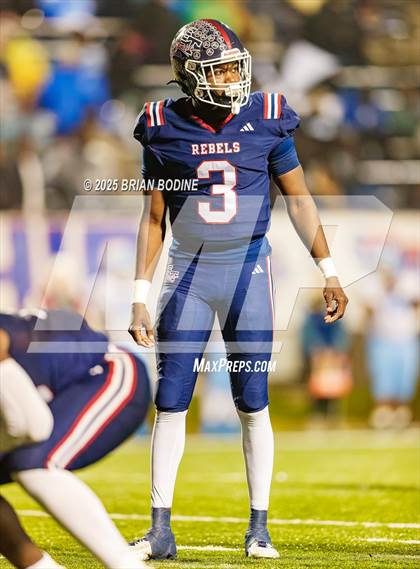 Thumbnail 1 in Strom Thurmond vs Hampton County (SCHSL 2A Final) photogallery.