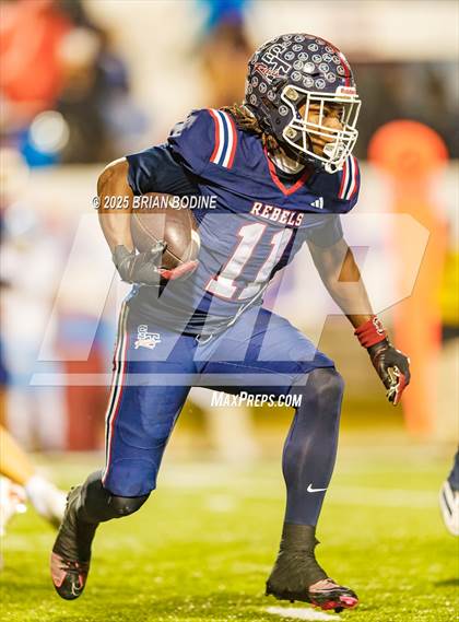 Thumbnail 3 in Strom Thurmond vs Hampton County (SCHSL 2A Final) photogallery.
