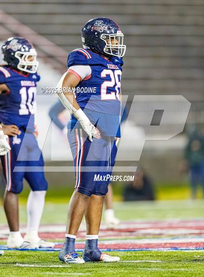 Thumbnail 2 in Strom Thurmond vs Hampton County (SCHSL 2A Final) photogallery.