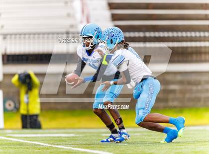 Thumbnail 1 in Strom Thurmond vs Hampton County (SCHSL 2A Final) photogallery.