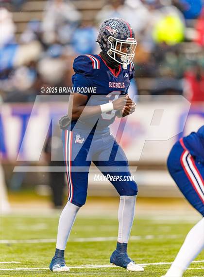 Thumbnail 2 in Strom Thurmond vs Hampton County (SCHSL 2A Final) photogallery.