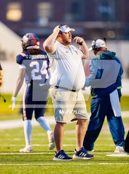 Thumbnail 3 in Strom Thurmond vs Hampton County (SCHSL 2A Final) photogallery.