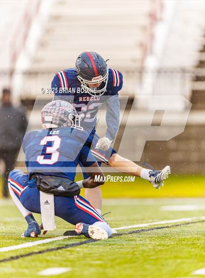 Thumbnail 2 in Strom Thurmond vs Hampton County (SCHSL 2A Final) photogallery.