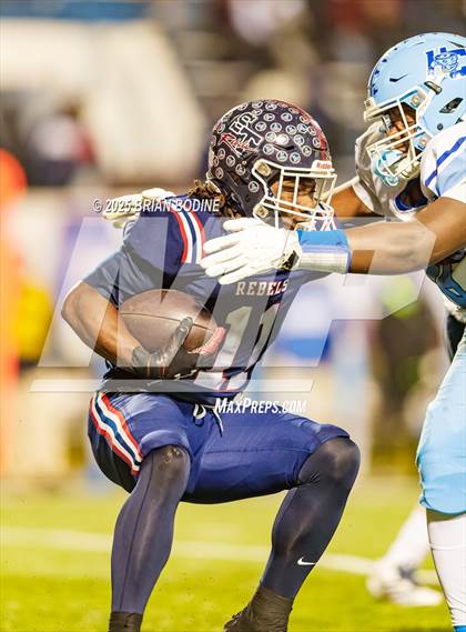 Thumbnail 2 in Strom Thurmond vs Hampton County (SCHSL 2A Final) photogallery.