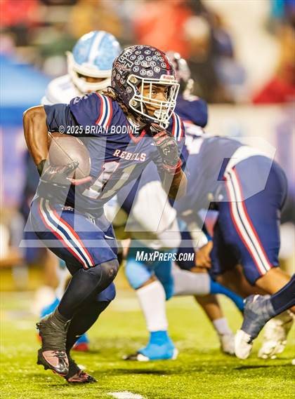 Thumbnail 1 in Strom Thurmond vs Hampton County (SCHSL 2A Final) photogallery.