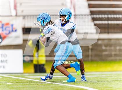 Thumbnail 2 in Strom Thurmond vs Hampton County (SCHSL 2A Final) photogallery.