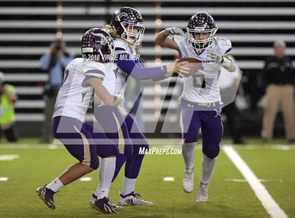 Thumbnail 3 in Union vs. Lake Stevens (WIAA 4A Final)  photogallery.