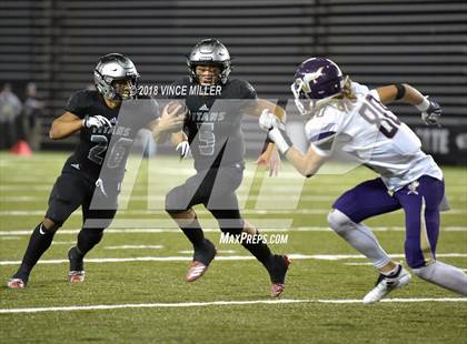 Thumbnail 2 in Union vs. Lake Stevens (WIAA 4A Final)  photogallery.