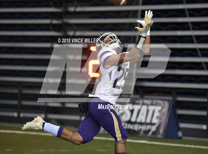 Thumbnail 3 in Union vs. Lake Stevens (WIAA 4A Final)  photogallery.