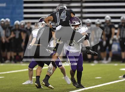 Thumbnail 2 in Union vs. Lake Stevens (WIAA 4A Final)  photogallery.